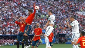 VIDEO: Pique Blunder, Spanyol Ditahan Rusia 1-1 di Babak I
