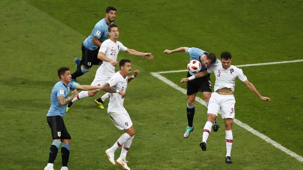 FOTO: Uruguay Depak Portugal di Babak 16 Besar