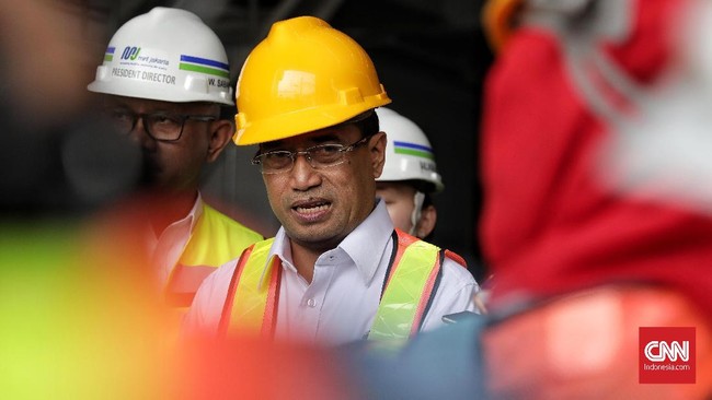 Menhub Budi Karya menyatakan sanksi terhadap Lion Air akan merujuk pada rekomendasi dari KNKT. Sanksi akan dijatuhkan setelah penyelidikan KNKT.