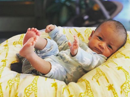 Foto-foto Putra Chrissy Teigen, Mana Paling Menggemaskan, Bun?