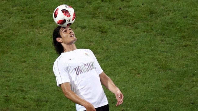 Pelatih Uruguay Oscar Tabarez tidak memberi keterangan pasti mengenai kondisi Edinson Cavani jelang laga perempat final Piala Dunia 2018 menghadapi Prancis.