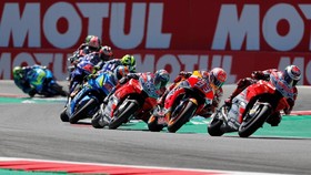 Kalahkan Lorenzo dan Marquez, Dovizioso Juara MotoGP Ceko