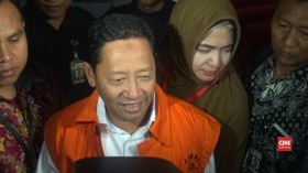 VIDEO: KPK Tahan Cagub Malut Pemenang Pilkada
