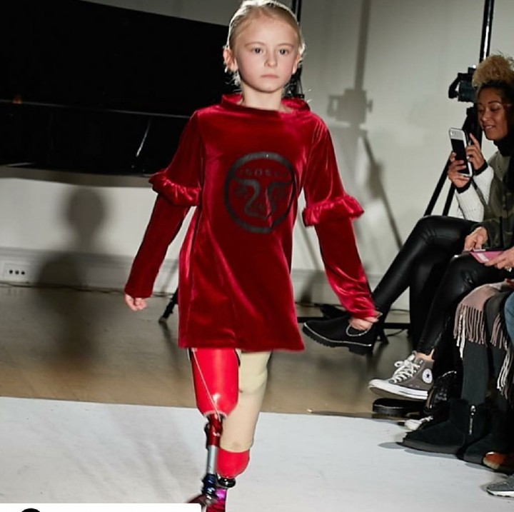 <p>Nah, ini Daisy ketika melenggang di catwalk. (Foto: Instagram/daisy_maydemetre_zebedee)</p>