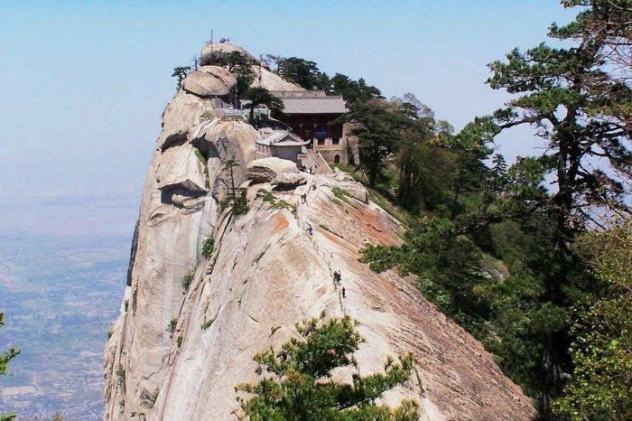 gunung Huashan