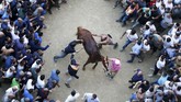 FOTO: Tiga Abad Berpacu Kuda untuk Bunda Maria Pacuan kuda Palio di Siena telah bertahan lebih dari tiga abad, sebagai pengabdian dan penghormatan untuk Bunda Maria Sang Perawan.