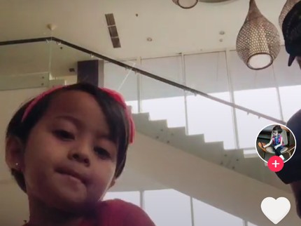 Anak-anak Main Aplikasi Seperti Tik Tok, Oke Nggak Sih?