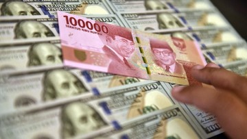 Rupiah Terjungkal ke Rp15.724 per Dolar AS Sore Ini