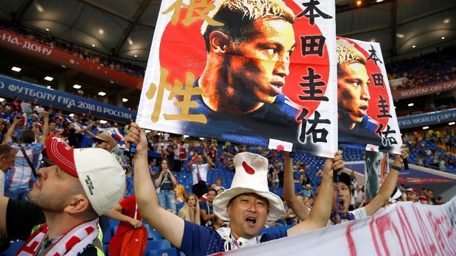 Keisuke Honda mendapat respons netizen usai memutuskan mundur dari timnas Jepang usai skuat Samurai Biru gagal ke perempat final Piala Dunia 2018.