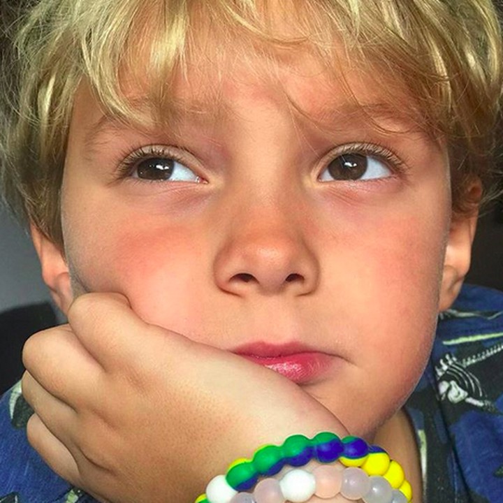<p>Hmm, kamu lagi mikirin apa sih, Nak? (Foto: Instagram/ @neymarjr)  </p>