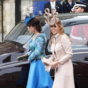 5 Koleksi Fascinator Unik yang Pernah Dikenakan Putri Beatrice