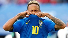 Neymar Dipaksa Pakai Nomor 10 di Timnas Brasil