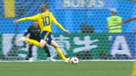 VIDEO: Gol Forsberg dan Kartu Merah Warnai Swedia Lolos
