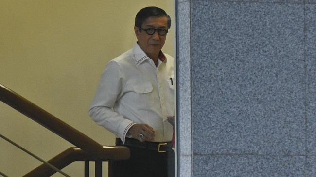 Saat sidak di Lapas Porong, Minggu (22//7) malam, Menkumham Yasonna H Laoly menyebut napi korupsi lebih menjaga kebersihan dibanding napi umum.