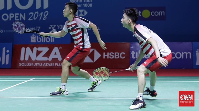 Kevin Sanjaya/Marcus Fernaldi Gideon berhasil melaju ke babak semifinal Indonesia Open 2018 setelah menang atas Mads Conrad Petersen/Mads Pieler Kolding.