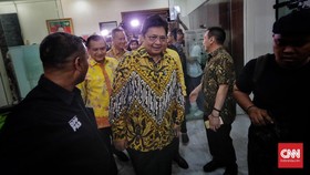 Airlangga Sowan ke Rumah Habibie Jelang Pendaftaran Pilpres