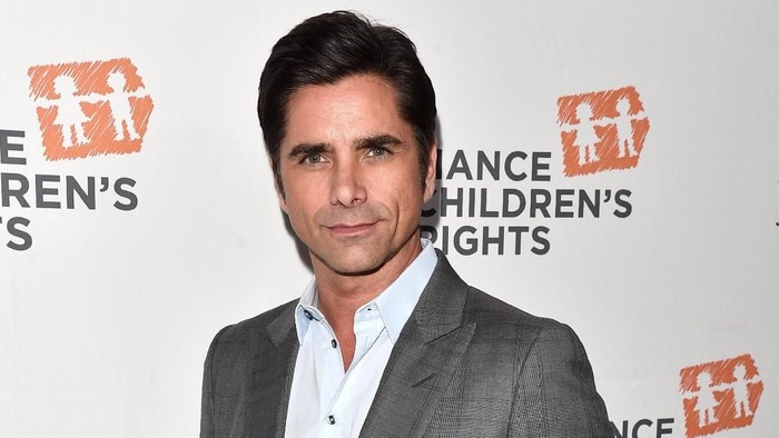John Stamos Akui Pernah Alami Pelecehan Seksual di Masa Kecil oleh Pengasuh