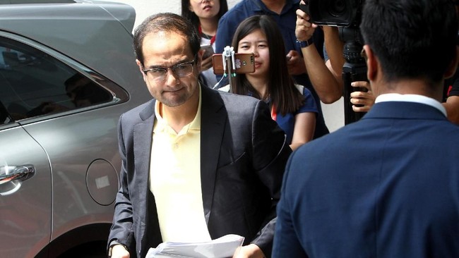 Anak tiri mantan PM Najib Razak, Riza Aziz, diperiksa Komisi Anti-Korupsi Malaysia untuk ketiga kalinya terkait skandal korupsi 1MDB, Kamis (5/7).