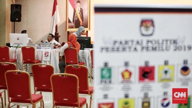 KPU menyatakan calon anggota DPD yang berpindah itu hanya bisa menggantikan caleg yang tidak lolos seleksi dan tidak menambah jumlahnya.