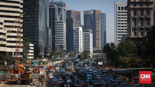 Buruknya kualitas udara di Jakarta merujuk standar WHO, disebut sangat dipengaruhi masifnya pembangunan infrastruktur dan peningkatan kendaraan bermotor.