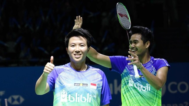 Indonesia memastikan adanya dua wakil di babak final Indonesia Open 2018 setelah terjadinya dua duel sesama pemain Indonesia di babak semifinal, Sabtu (7/7).