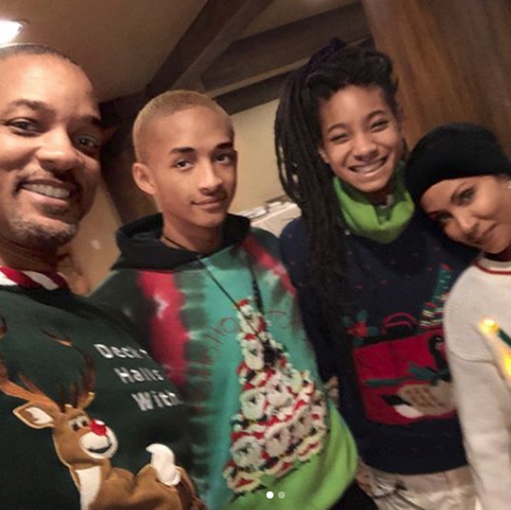 <p>Mereka dikaruniai dua anak, Jaden dan Willow Smith. (Foto: Instagram @willsmith)</p>