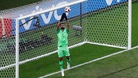 Ditawar Liverpool, Alisson Becker Bisa Jadi Kiper Termahal