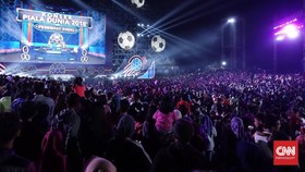 Transmedia Gelar Parade Bola Raksasa Piala Dunia 2018