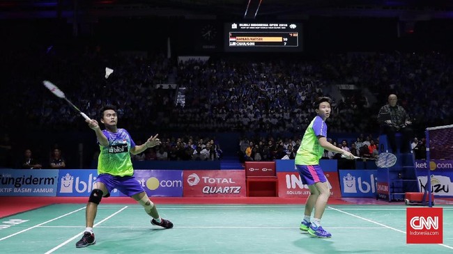 Ganda campuran Indonesia Tontowi Ahmad/Liliyana Natsir berhasil menjuarai Indonesia Open 2018 usai mengalahkan wakil Malaysia Chan Peng Soon/Goh Liu Ying.