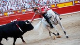 FOTO: Menantang Maut dengan Kabur dari Banteng San Fermin Festival selalu jadi incaran ribuan orang untuk datang ke Spanyol dengan tujuan yang sama: menantang maut, mengejar adrenalin, kabur dari banteng.