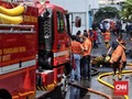 Lima Jam, Api Membakar Permukiman Padat Penduduk di Tomang