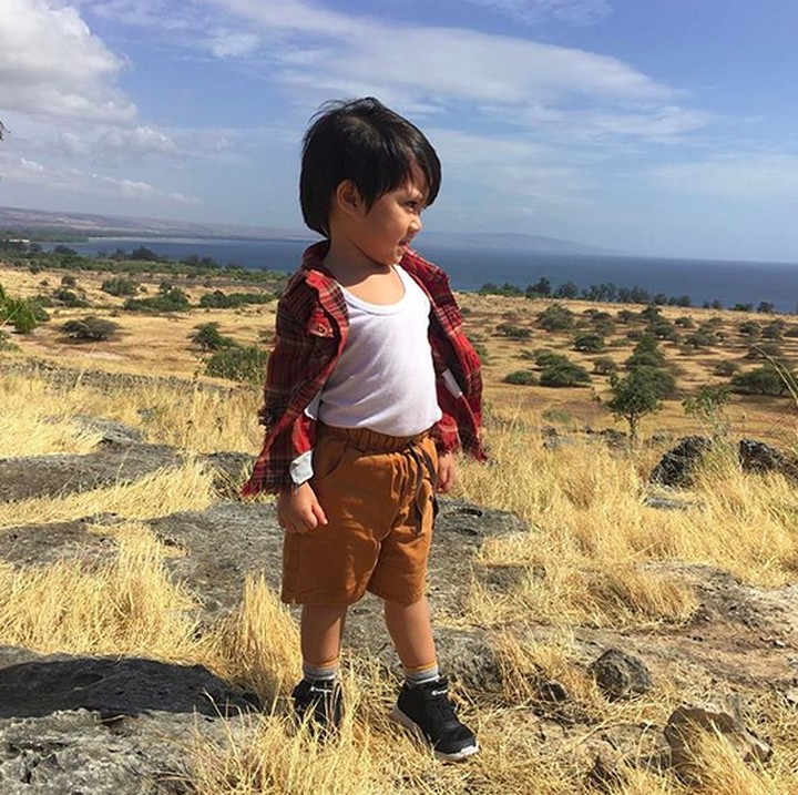 <p>Kecil-kecil Mao udah bisa bergaya bak model nih. (Foto: Instagram/ @maomettano)  </p>