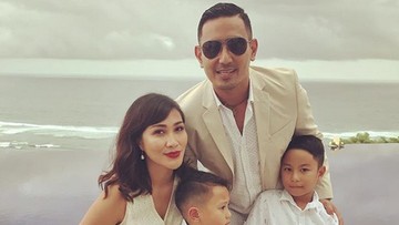 Pasangan Artis Nikah Beda Agama
