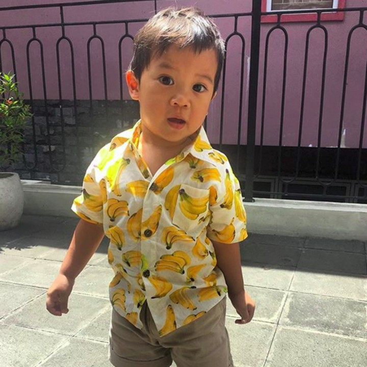 <p>Hai Bunda, aku Maomettano Luke Almachzumi, putra bungsu ayah Bimbim 'Slank' yang tahun ini genap berumur 3 tahun. (Foto: Instagram/ @maomettano)  </p>