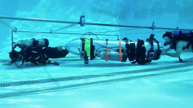 Bos SpaceX Elon Musk bersama kapal selam mininya berada di Thailand dengan harapan ikut operasi penyelamatan remaja yang terjebak di gua.