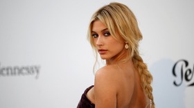 Hailey Bieber Disebut Rasialis karena Cuitan Masa Lalu