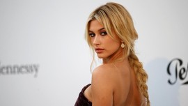 Hailey Bieber Disebut Rasialis karena Cuitan Masa Lalu