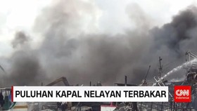 Api Sulit Dipadamkan Akibat Banyaknya Bahan Mudah Terbakar