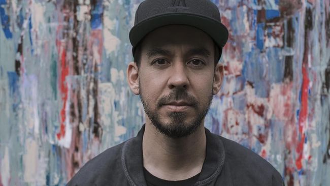Mike Shinoda bakal kembali ke atas panggung tur, namun secara solo. Pun ia akan datang ke Asia Tenggara, tapi tak akan ke Indonesia.