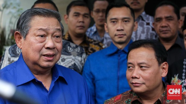 Susilo Bambang Yudhoyono mengatakan akan ada pemimpin baru di partai berlambang mercy itu. Tapi, dia tak menyebut nama calon nakhoda baru penggantinya.