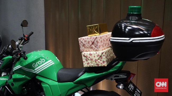 Kirim Paket ke Seluruh Jawa Lebih Irit Pakai GrabExpress Biasanya momen liburan seperti ini ekspedisi sedang tutup dan overload. Dengan GrabExpress kamu bisa kirim paket dengan layanan hemat ke mana pun di Pulau Jawa.