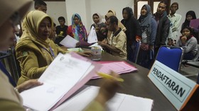 PPDB Zonasi SMA Jakarta, Orang Tua Rela Bolos Kerja Demi Anak