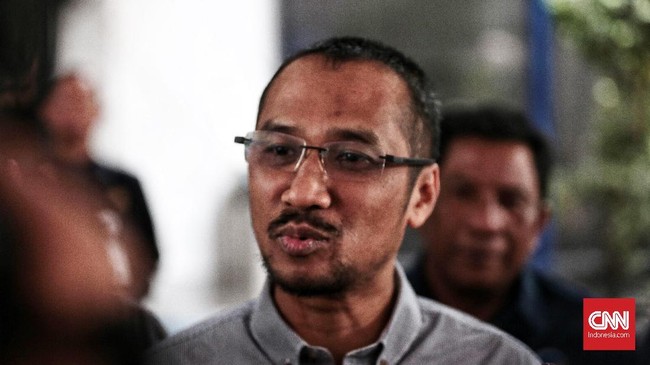 Abraham Samad bertemu Ketum NasDem Surya Paloh. Bekas Ketua KPK itu mengakui membahas kemungkinan cawapres Jokowi menjelang Pilpres 2019.