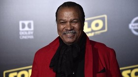 'Lando Calrissian' Disebut Kembali Muncul di 'Star Wars IX'