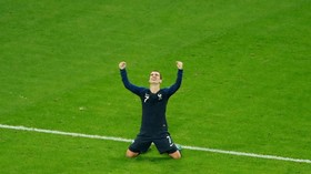 Griezmann: Prancis Cuma Mencium Aroma Parfum, Bukan Trofi