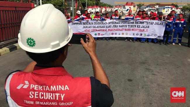 Karyawan Pertagas di Jawa Tengah - DIY mengancam akan melakukan mogok massal jika akuisisi dengan PGN dilanjutkan.