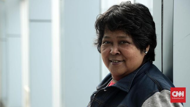 Suti Karno tampak sedang dirawat dan menjalani perawatan di rumah sakit lewat kabar yang dibagikan Rano Karno.