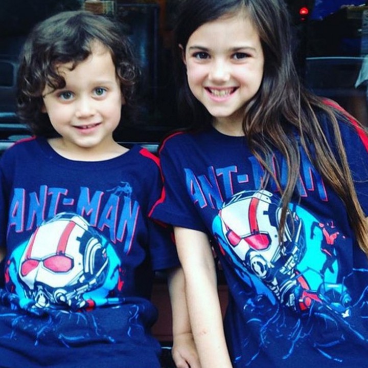 <p>Bersama adik kesayangannya, Joshua Taylor Fortson. (Foto: Instagram @abbyryderfortson)</p>
