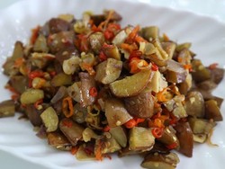 Resep Tumis Jengkol Bumbu Cabe, Renyah Pedasnya Bikin Nagih