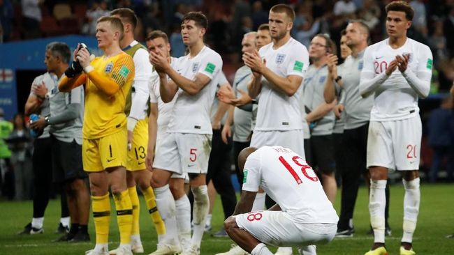 Sepak Bola Masih Enggan Pulang ke Inggris Jargon Football's Coming Home pupus setelah Inggris harus menyerah 1-2 dari Kroasia pada laga semifinal Piala Dunia 2018 di Stadion Luzhniki, Moskow.
